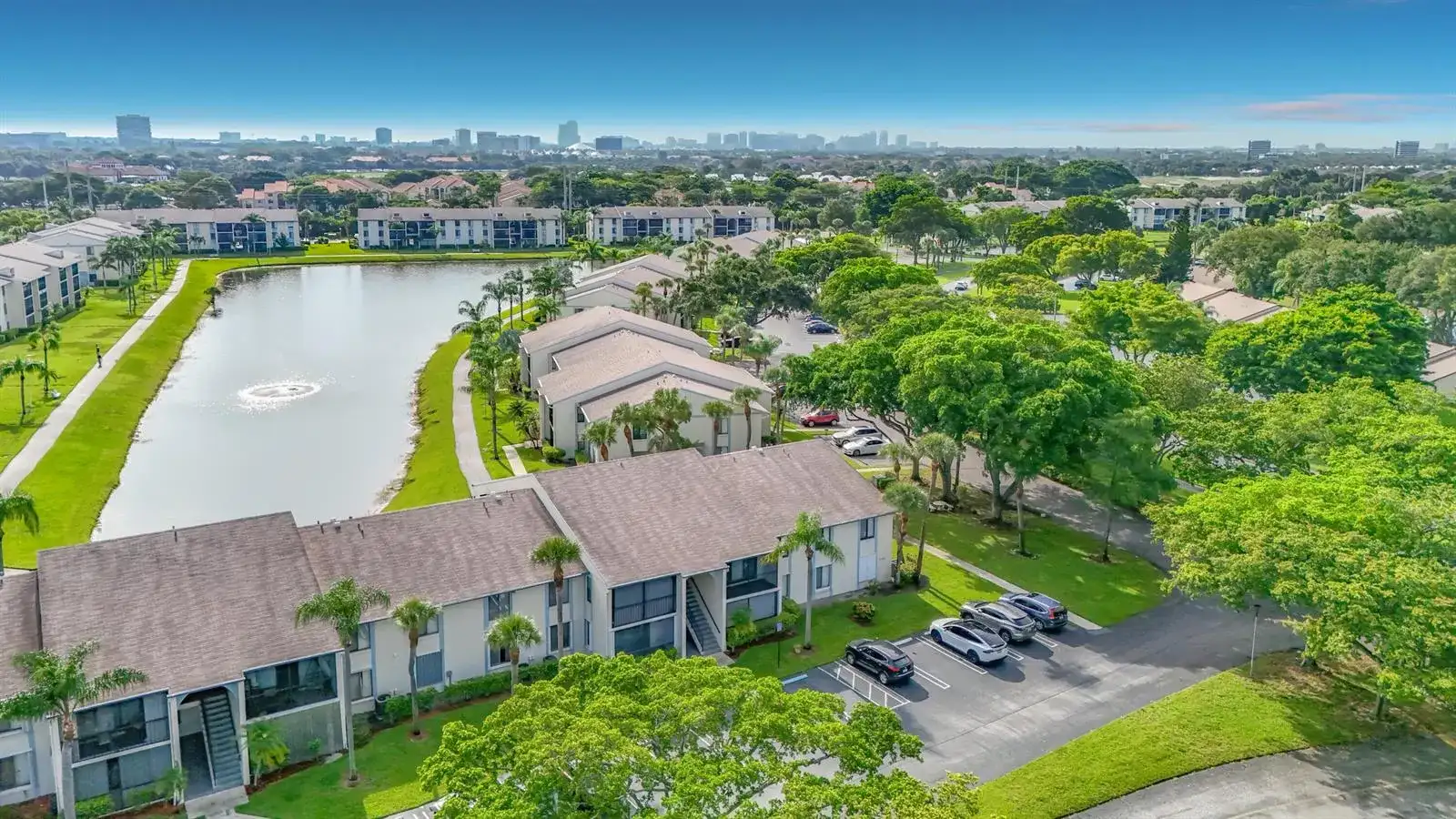1104 GREEN PINE # E1, West Palm Beach FL 33409 photo 3