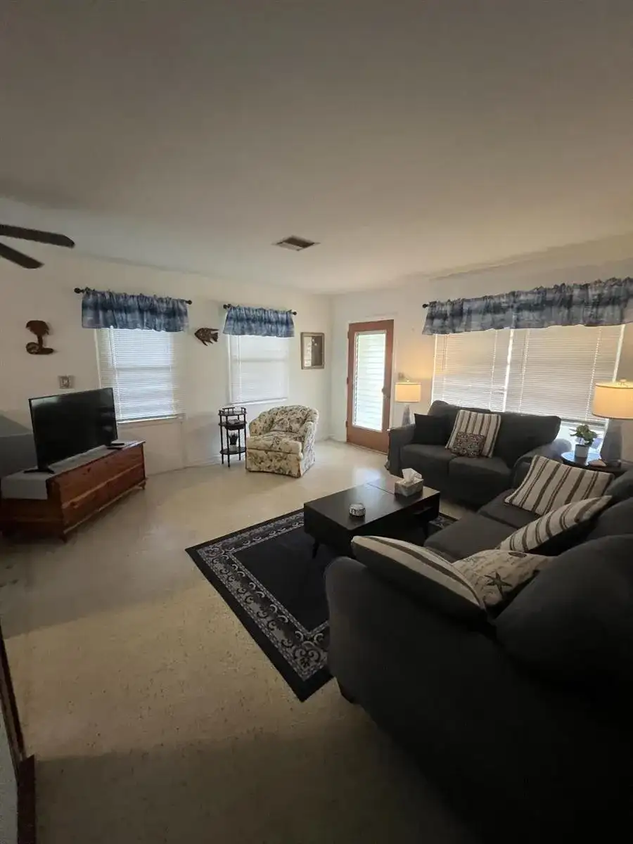 1622 NE Maureen Court, Jensen Beach FL 34957 photo 5