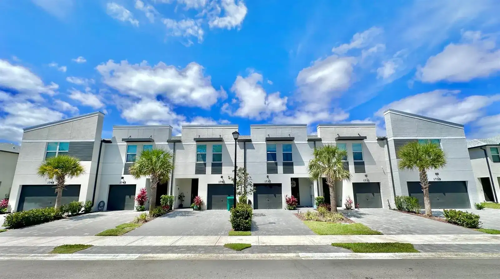 1733 Lindley Street, West Palm Beach FL 33407 photo 3
