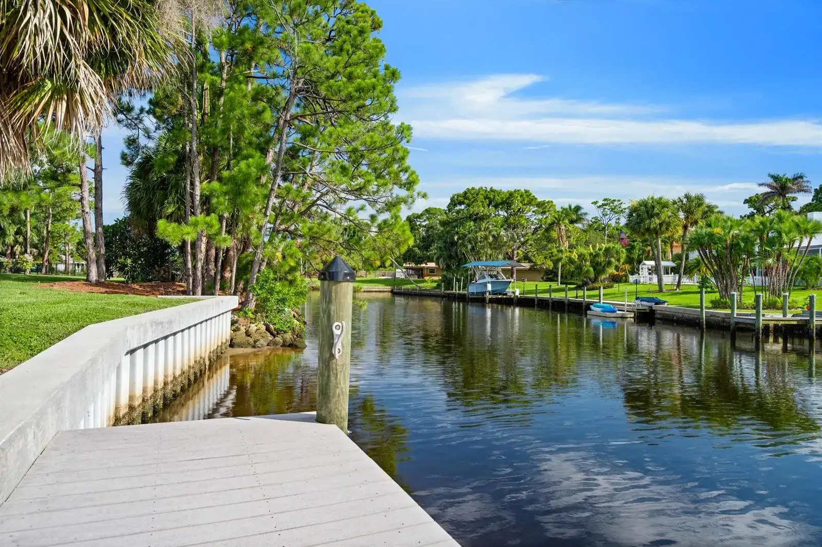 1310 NW LAKESIDE Trail, Stuart FL 34994 photo 4