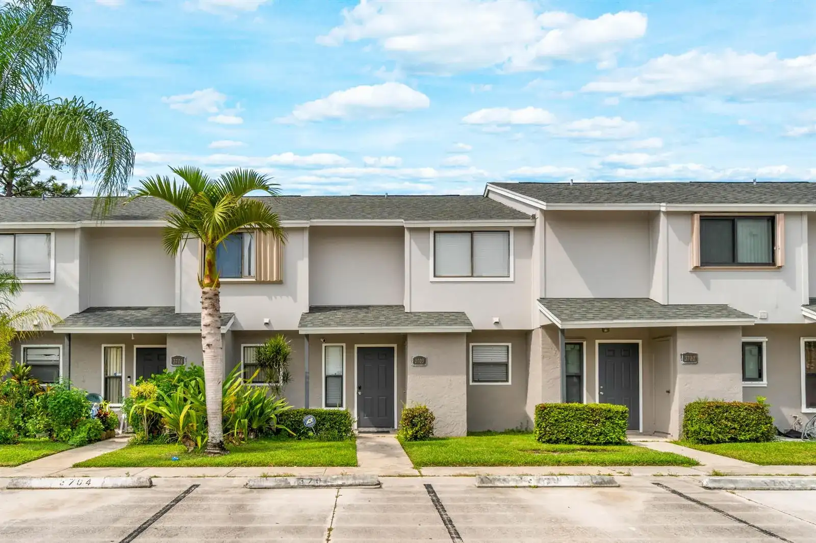 3703 Inlet Circle, FL 33463 photo 2
