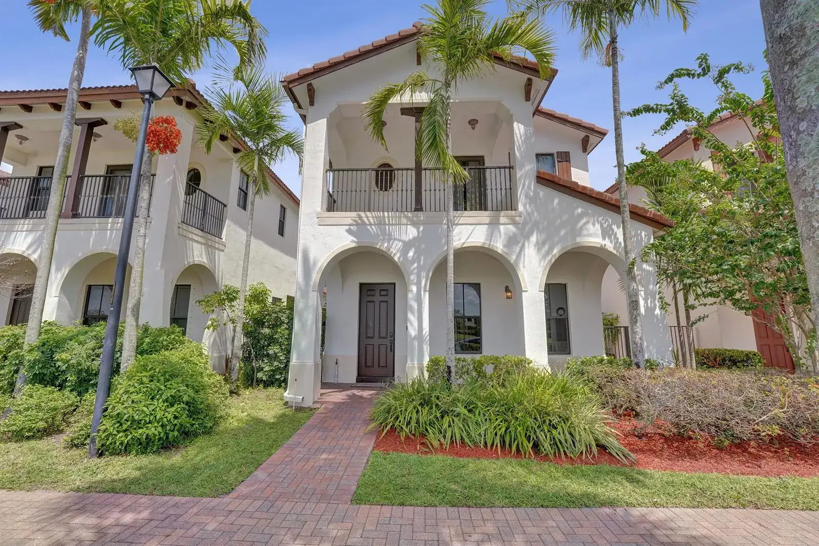 3760 NW 84TH Way, Cooper City FL 33024 photo 2