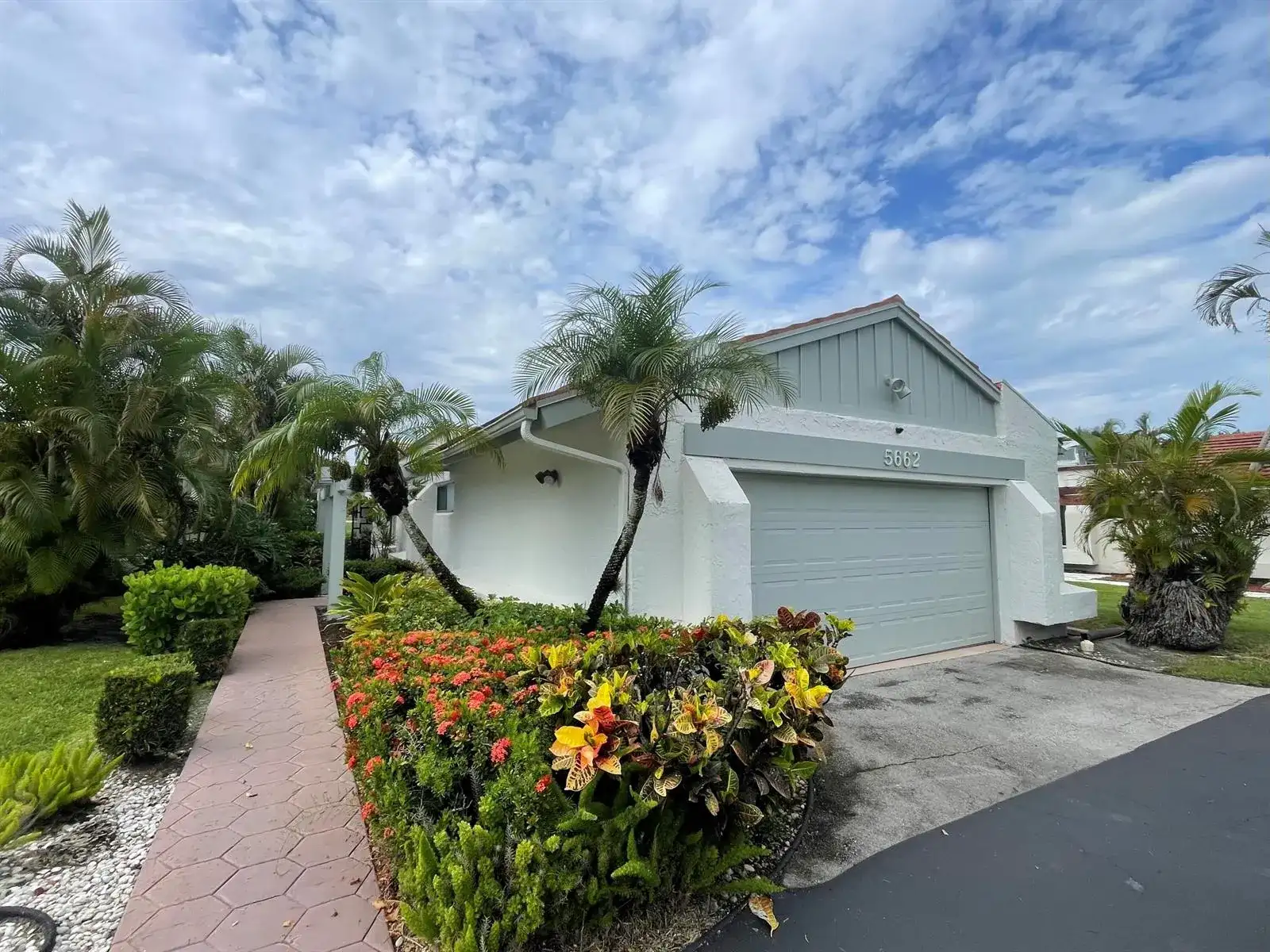 5662 AINSLEY Court, Boynton Beach FL 33437 photo 2