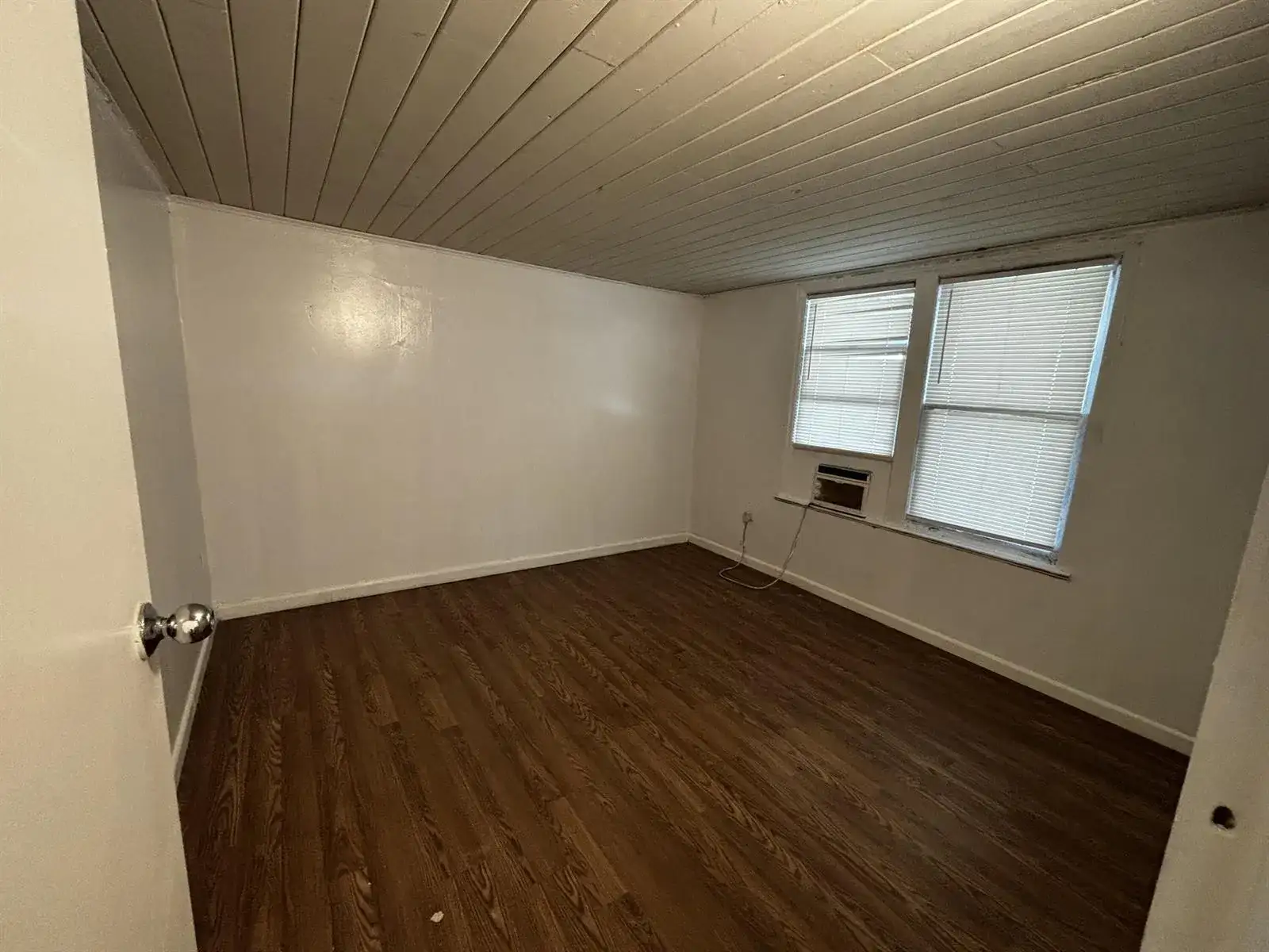 301 FLEMING Avenue, FL 33463 photo 3