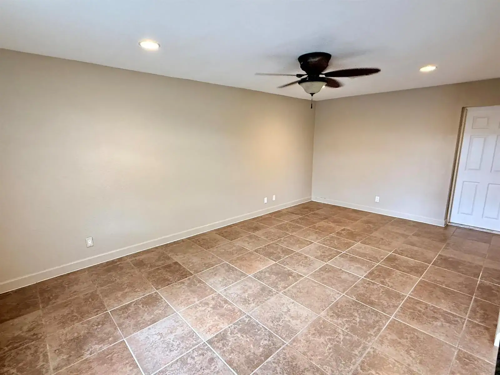180 SW 32ND Terrace, Deerfield Beach FL 33442 photo 4