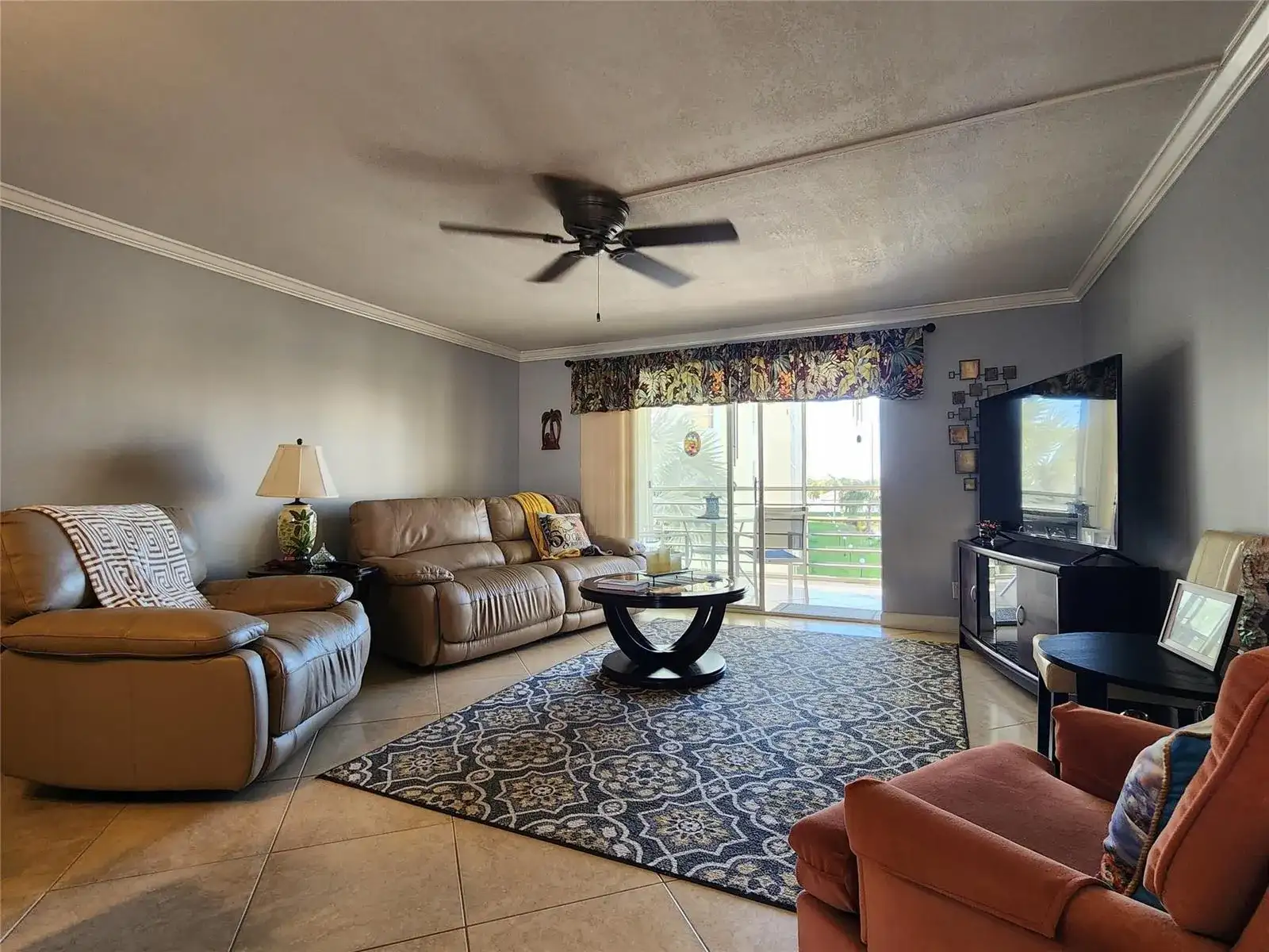 321 SE 3rd Street # 302, Dania Beach FL 33004 photo 2