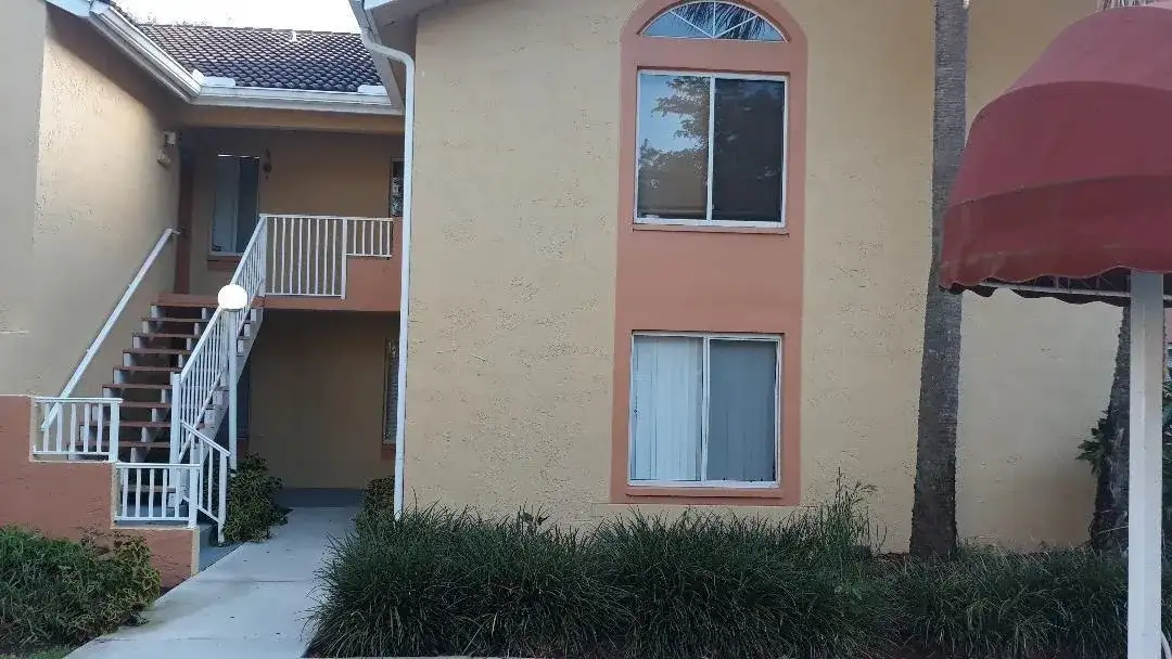 1081 Coral Club Drive, Coral Springs FL 33071 photo 2