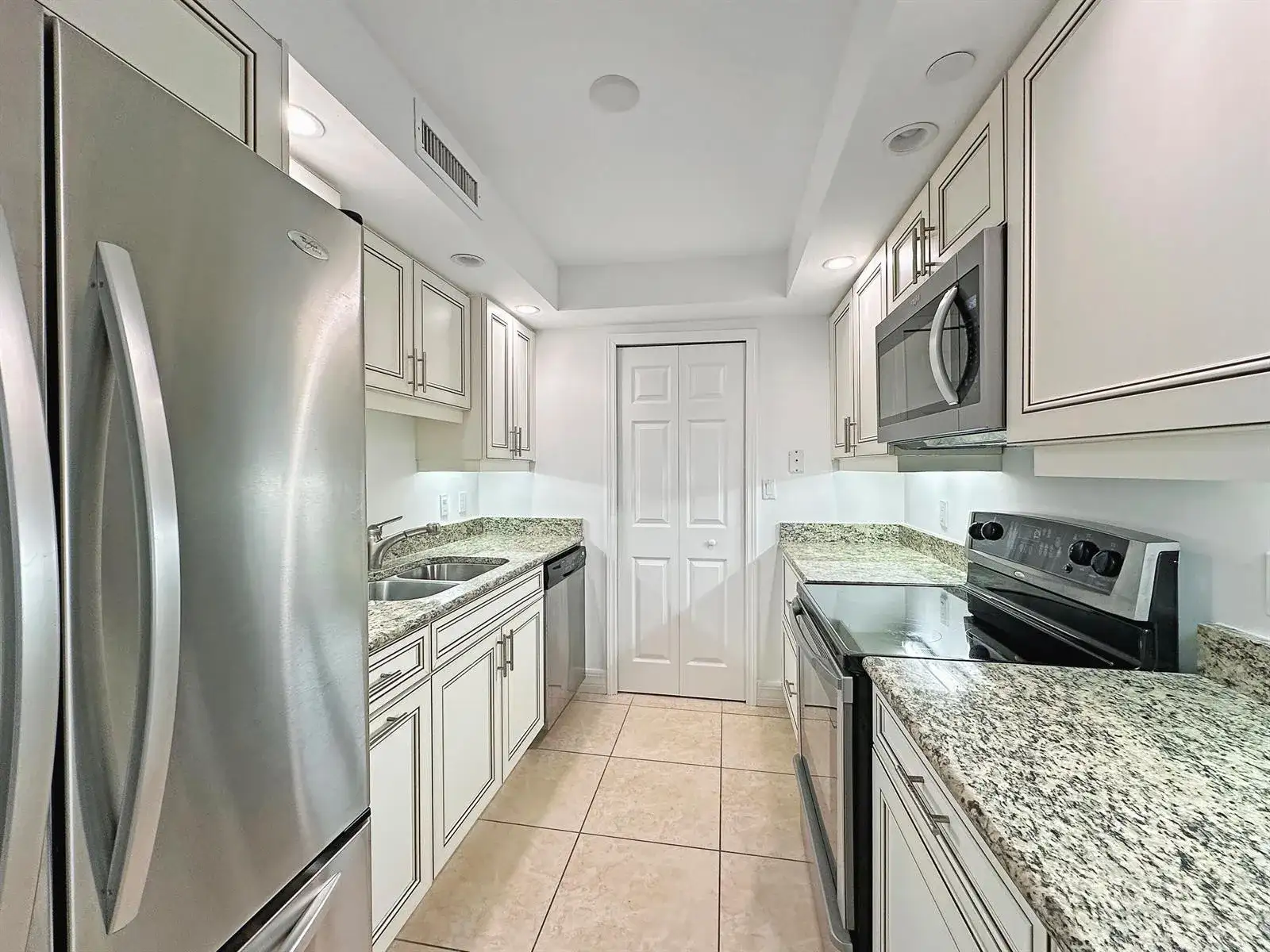 3000 N Ocean Drive # B, Singer Island FL 33404 photo 4