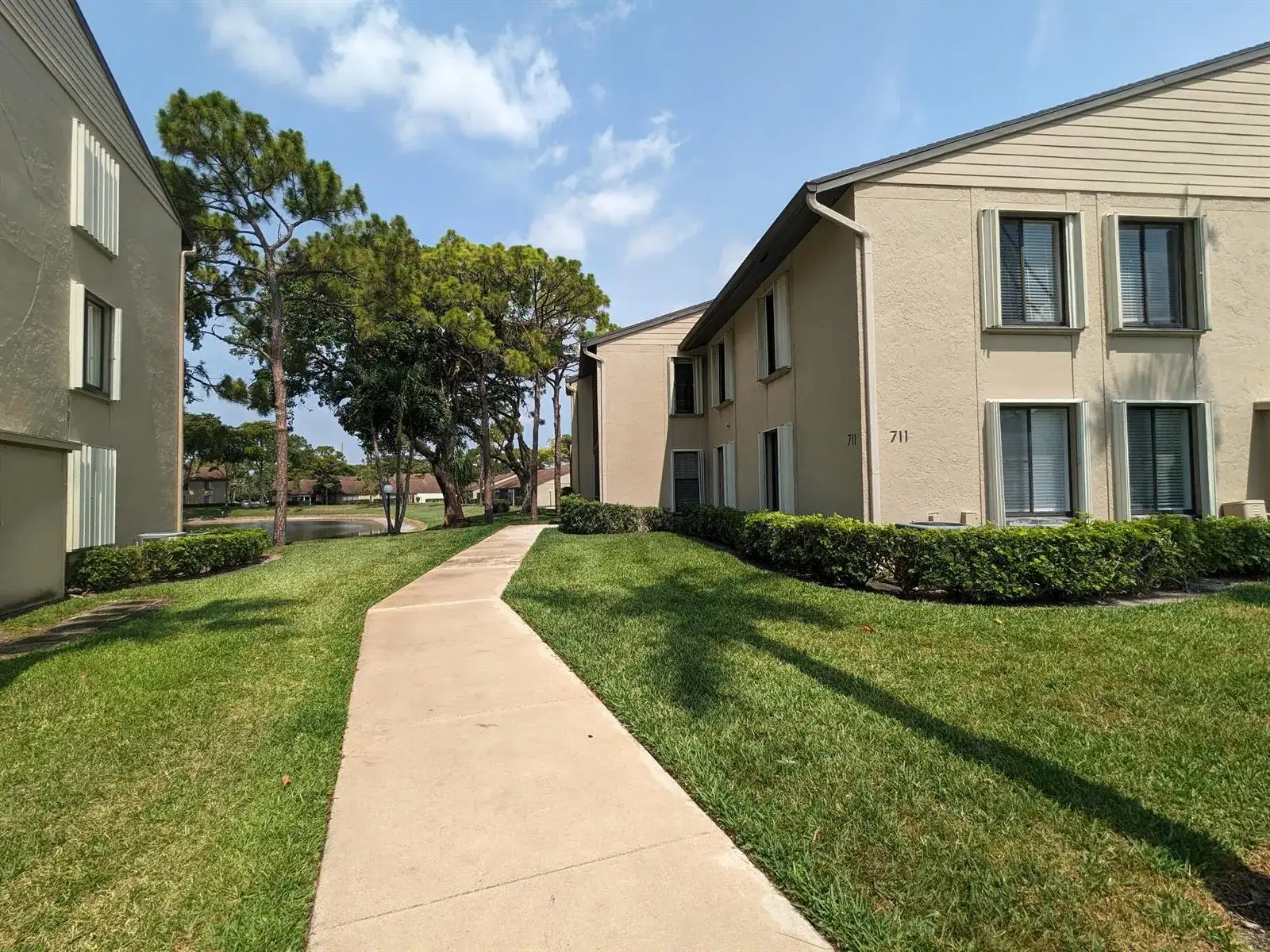711 Sunny Pine Way # B1, FL 33415 photo 2