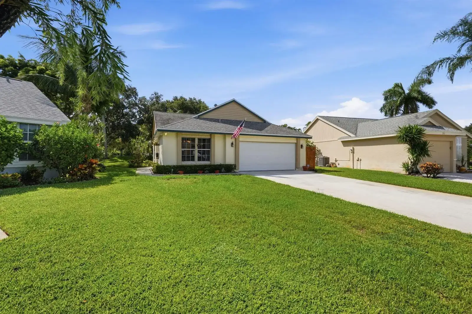 19 MISTY MEADOW Drive, Boynton Beach FL 33436 photo 4