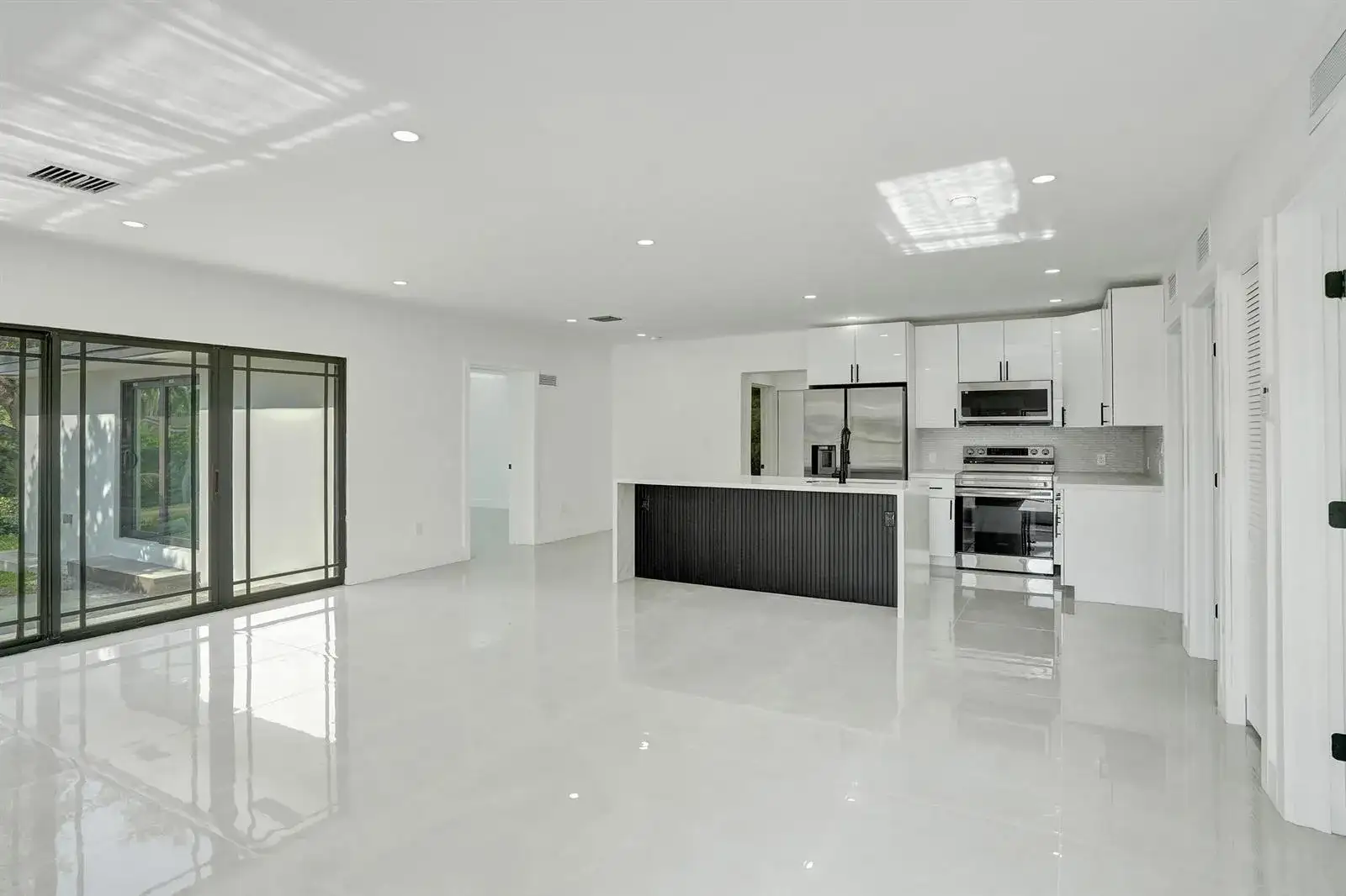 3234 Taft Street, Hollywood FL 33021 photo 2