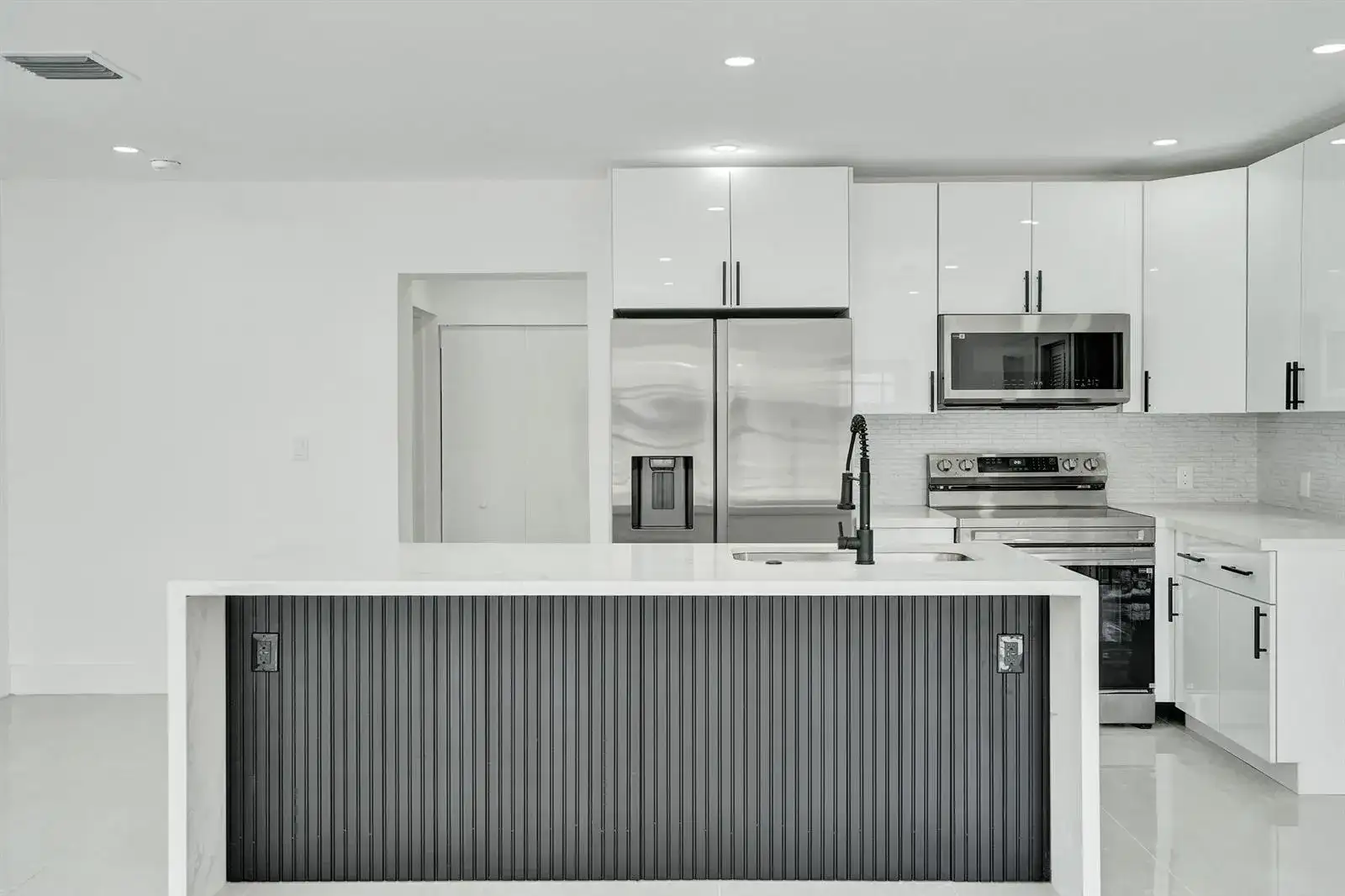 3234 Taft Street, Hollywood FL 33021 photo 3
