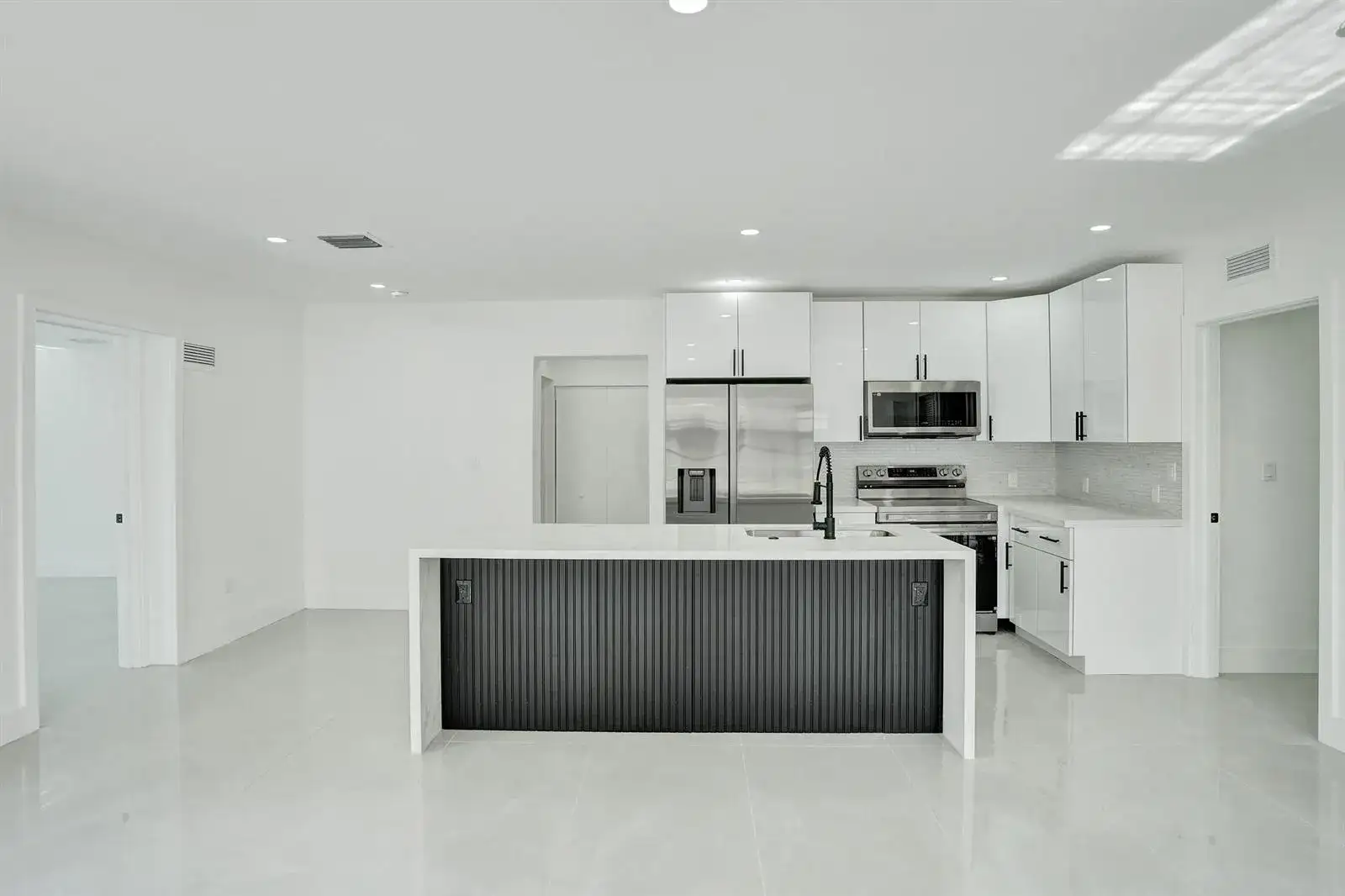 3234 Taft Street, Hollywood FL 33021 photo 4