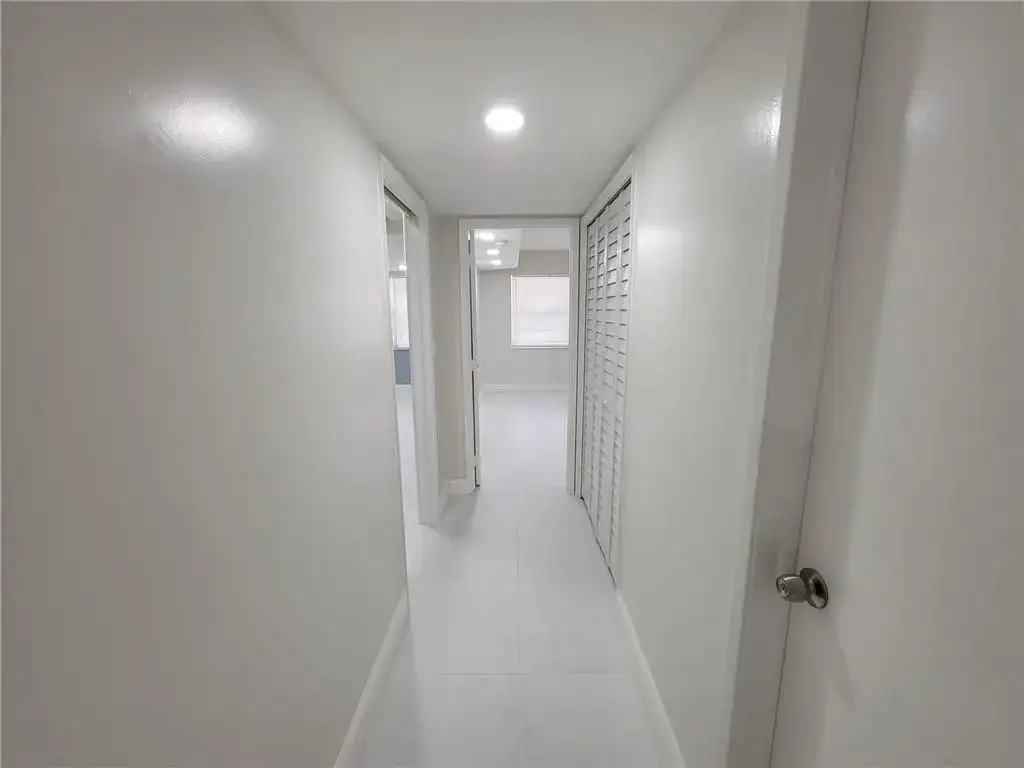 800 E CYPRESS Lane # 202, Pompano Beach FL 33069 photo 5