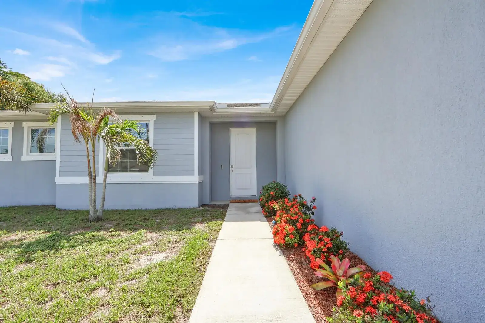 3673 SW Bonwold Street, Port St. Lucie FL 34953 photo 2