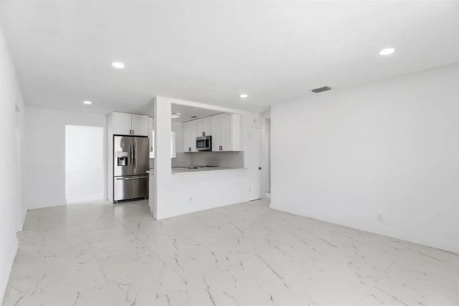 1410 NW 1st Court, Boynton Beach FL 33435 photo 4