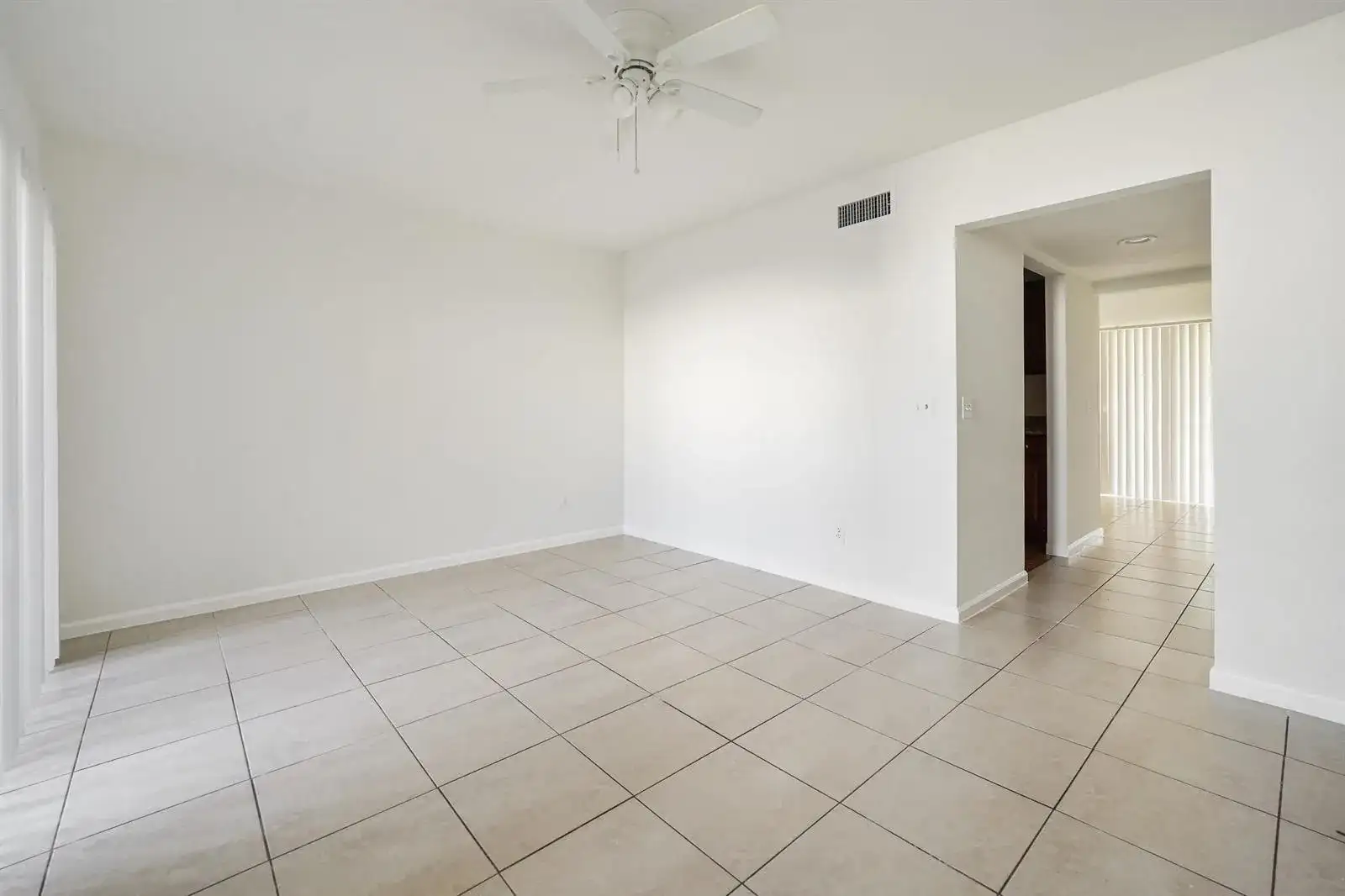 5070 Elmhurst Road # F, West Palm Beach FL 33417 photo 4