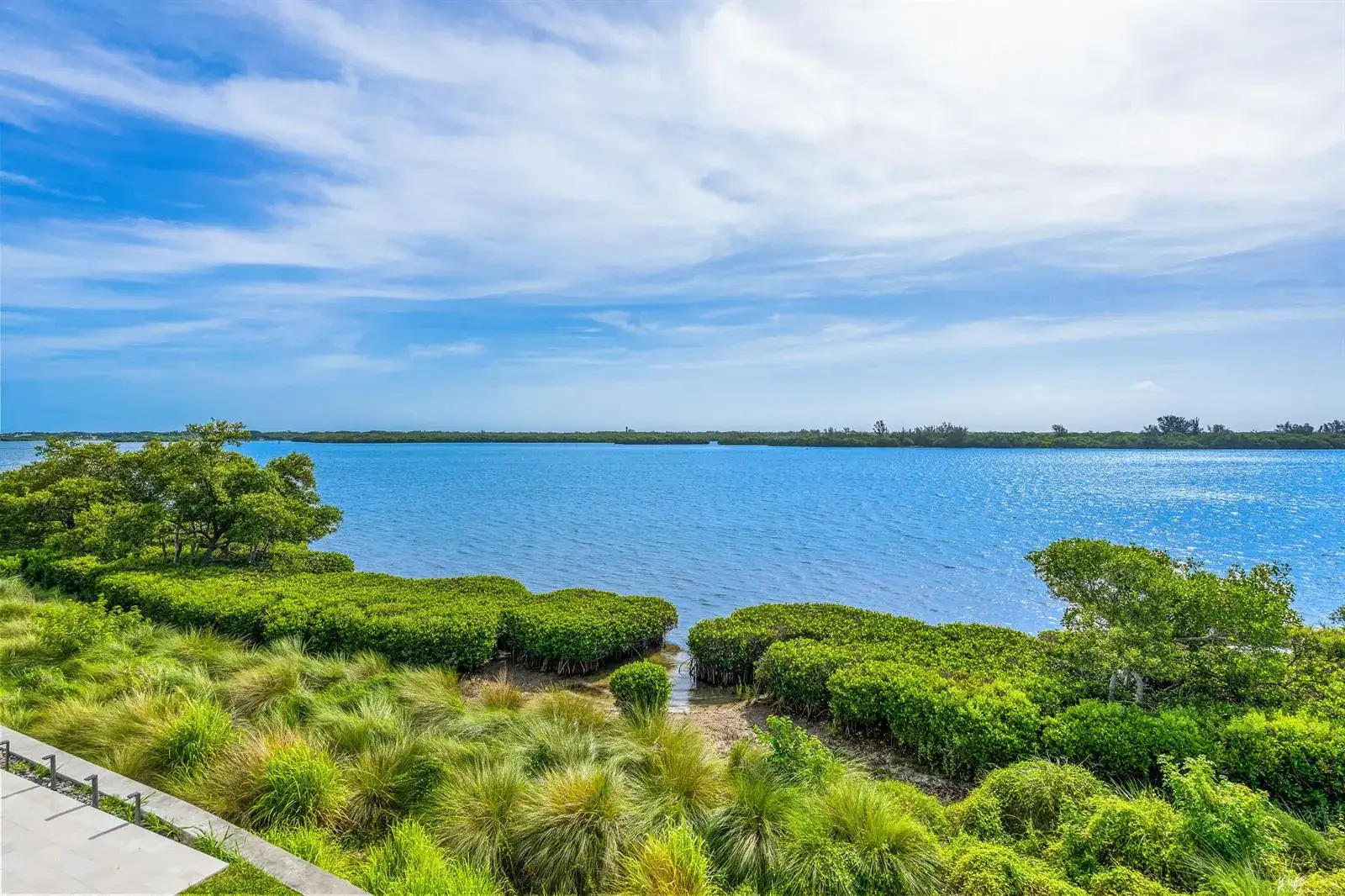 4846 S Harbor Drive, Vero Beach FL 32967 photo 3