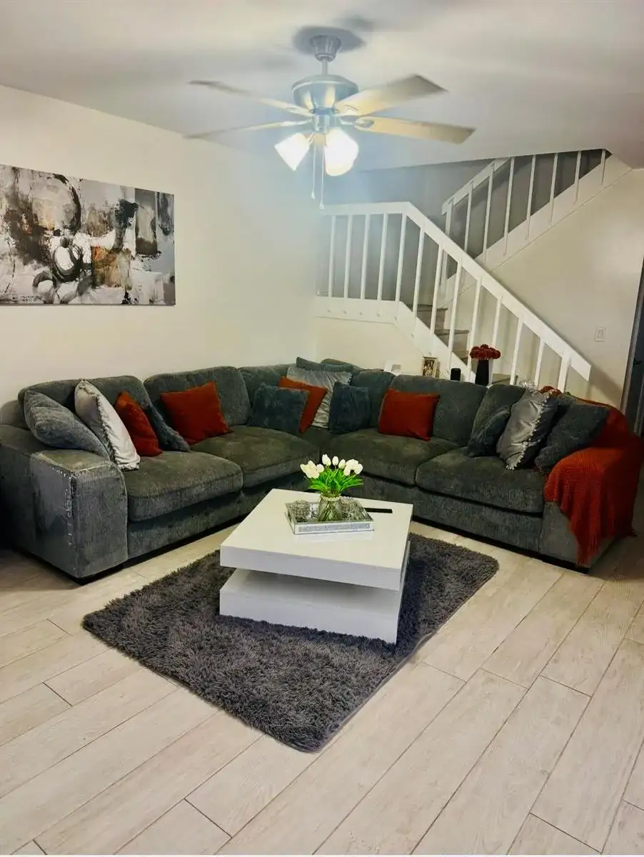 922 Springdale Circle, Palm Springs FL 33461 photo 4