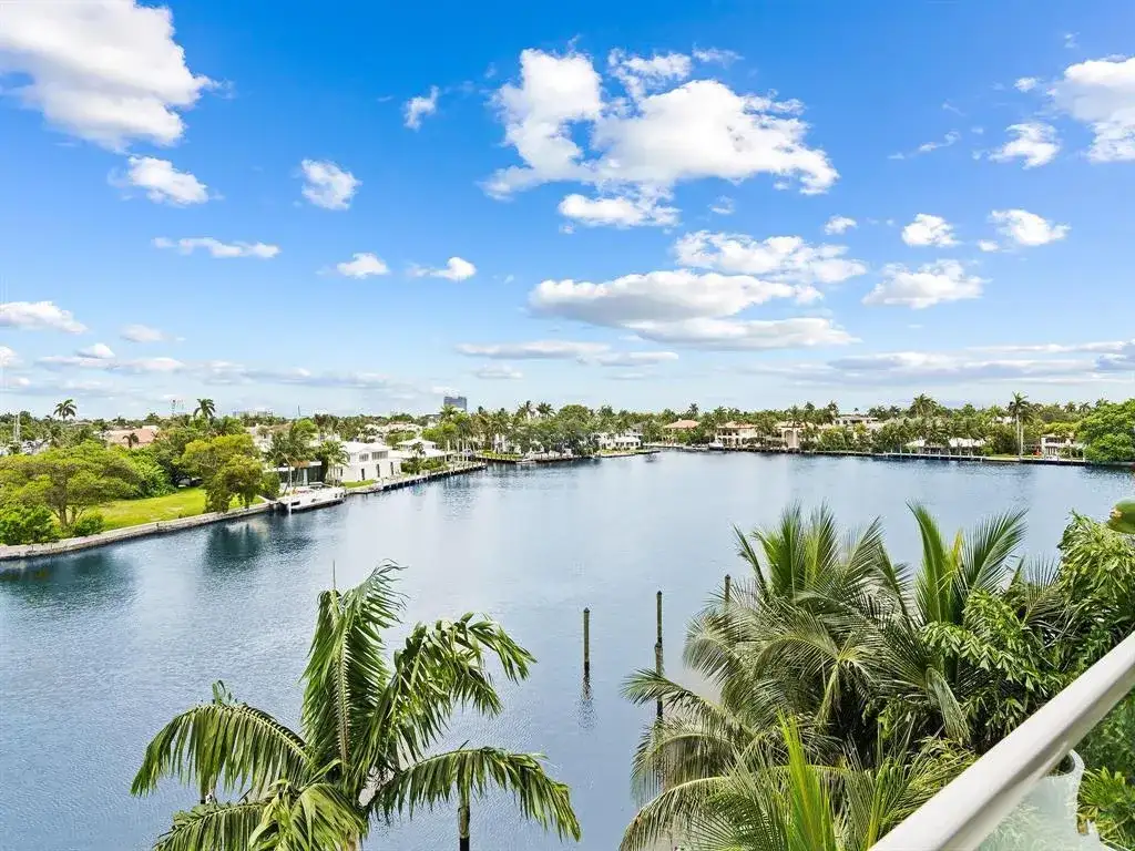 353 SUNSET Drive # 202, Fort Lauderdale FL 33301 photo 4