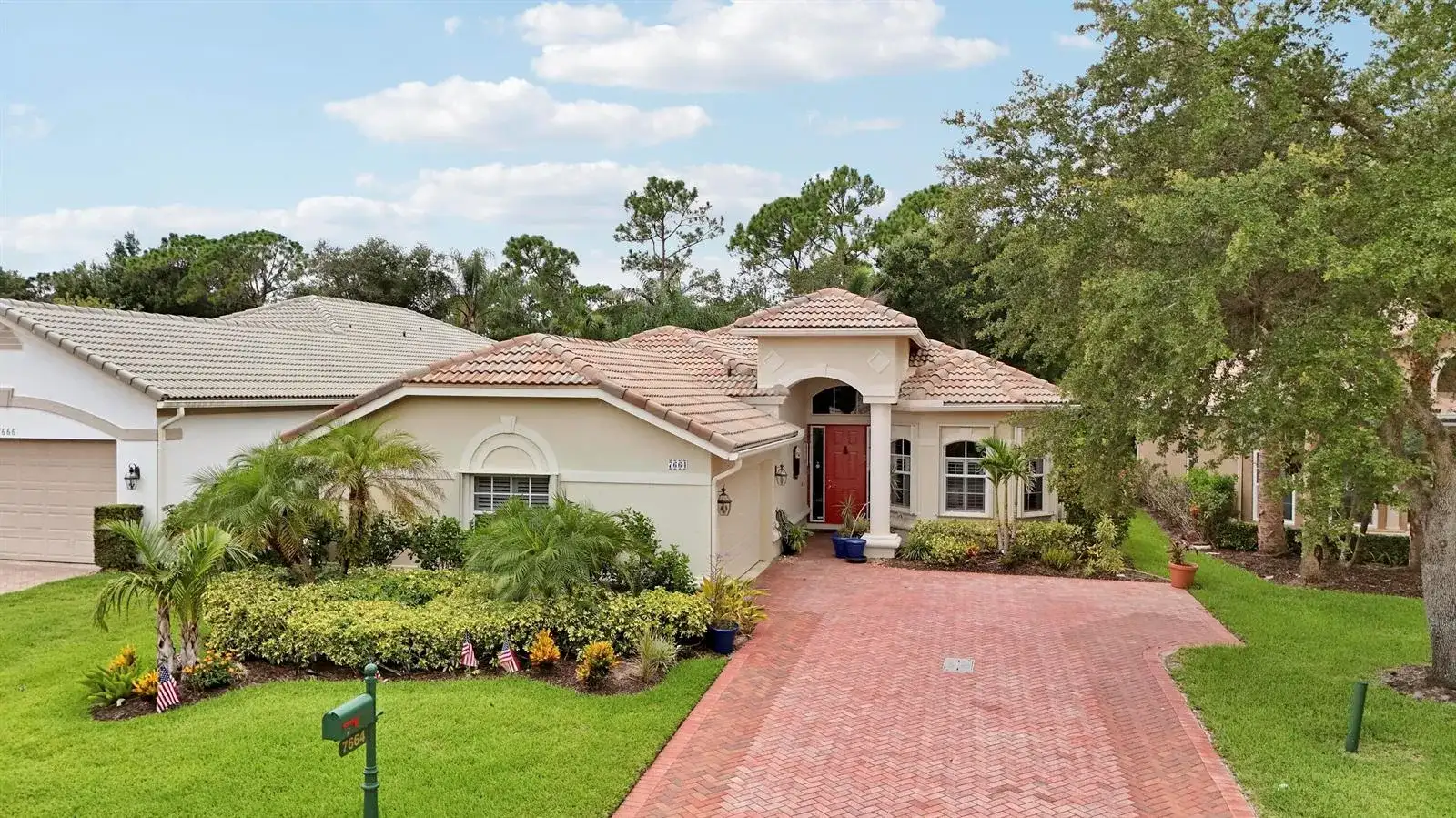 7664 Greenbrier Circle, Port St. Lucie FL 34986 photo 4