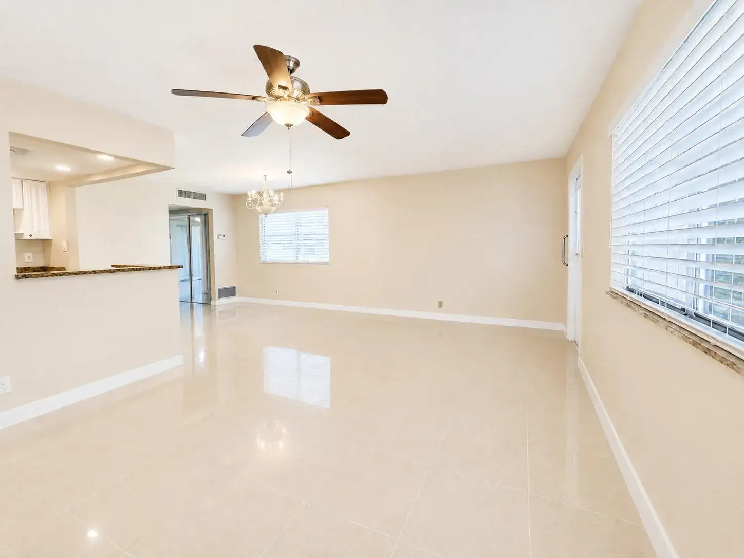 446 SAXONY J Way # 446, Delray Beach FL 33446 photo 2
