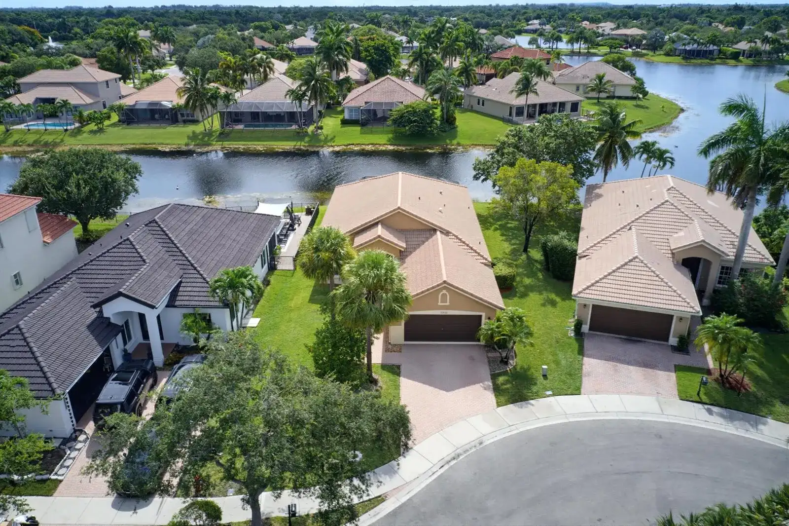 10935 NW 64TH Drive, Parkland FL 33076 photo 4