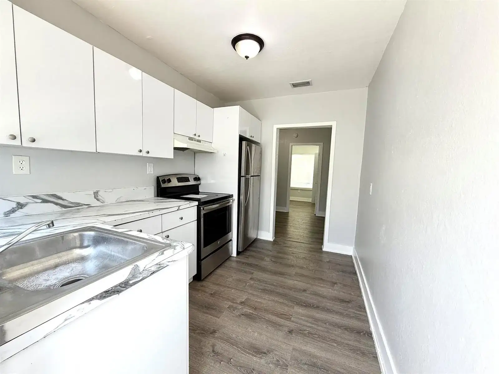 614 NE 3rd Street # 8, Hallandale Beach FL 33009 photo 2