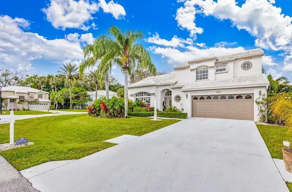 18174 SE Fairview Circle, Tequesta FL 33469 photo 2