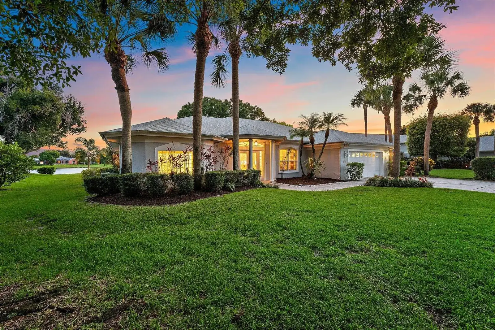 2108 SW Oakwater Point, Palm City FL 34990 photo 3