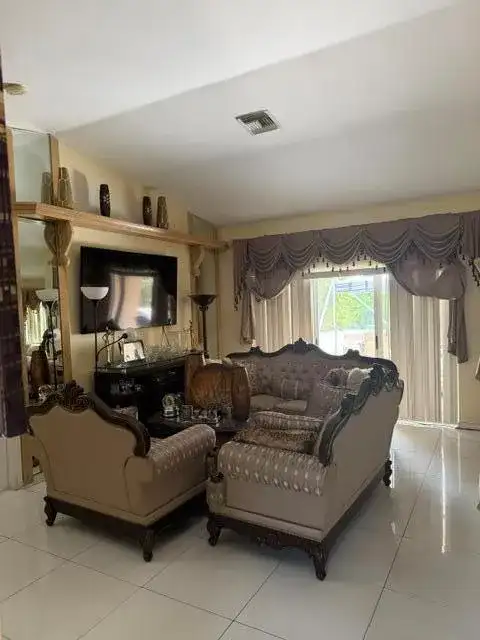 188 CARIBE Court, FL 33413 photo 2