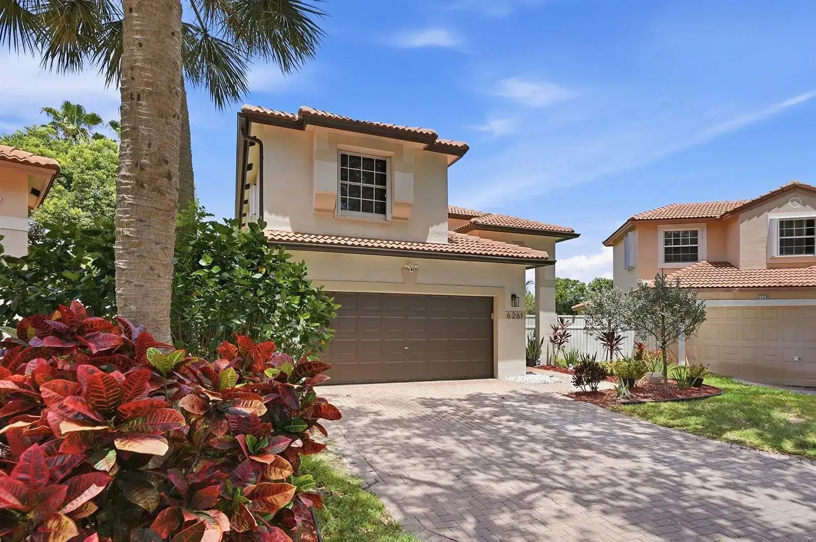 6261 NW 38TH Drive, Coral Springs FL 33067 photo 2
