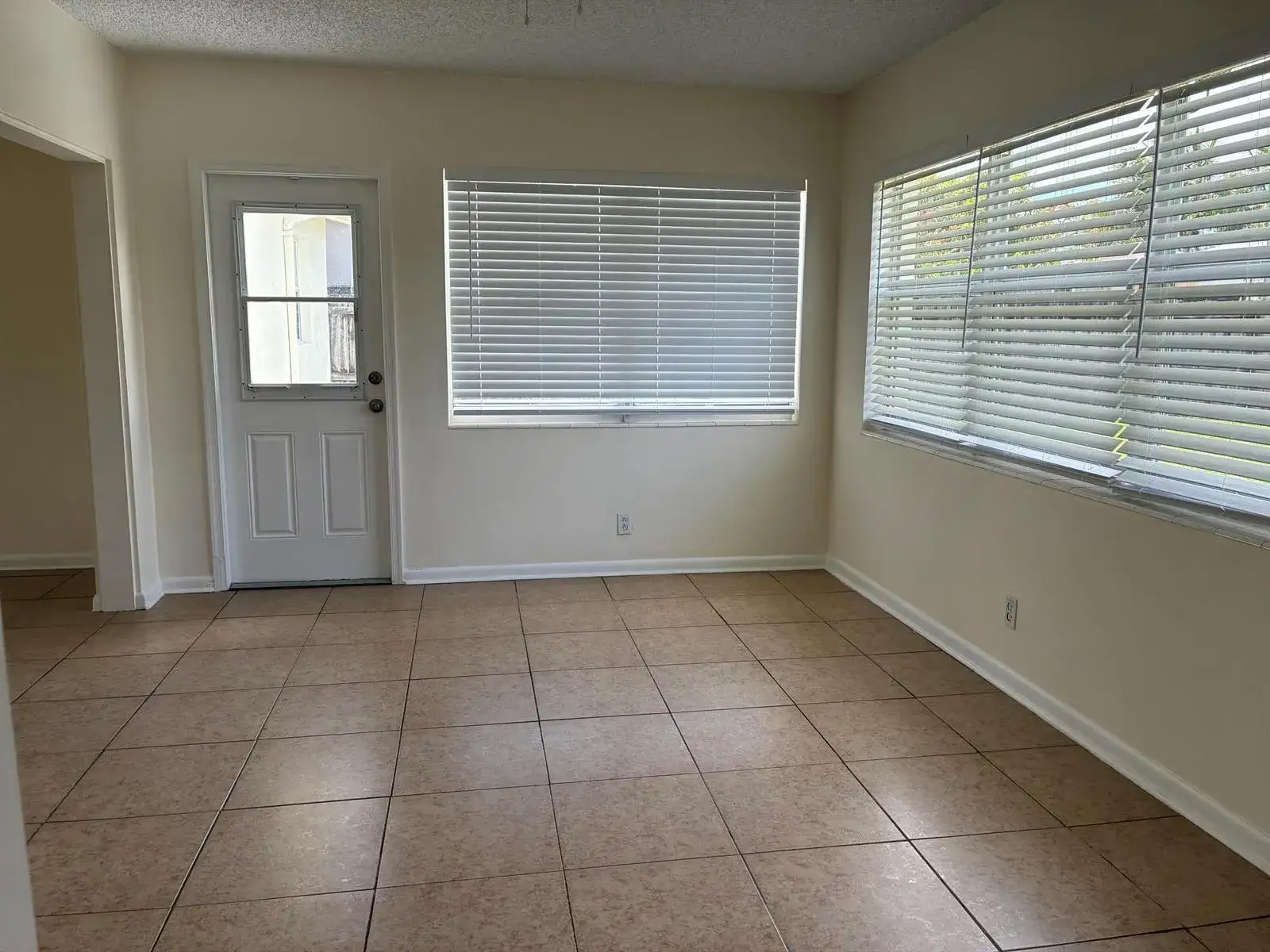 1142 GARNETT Street, Lantana FL 33462 photo 5