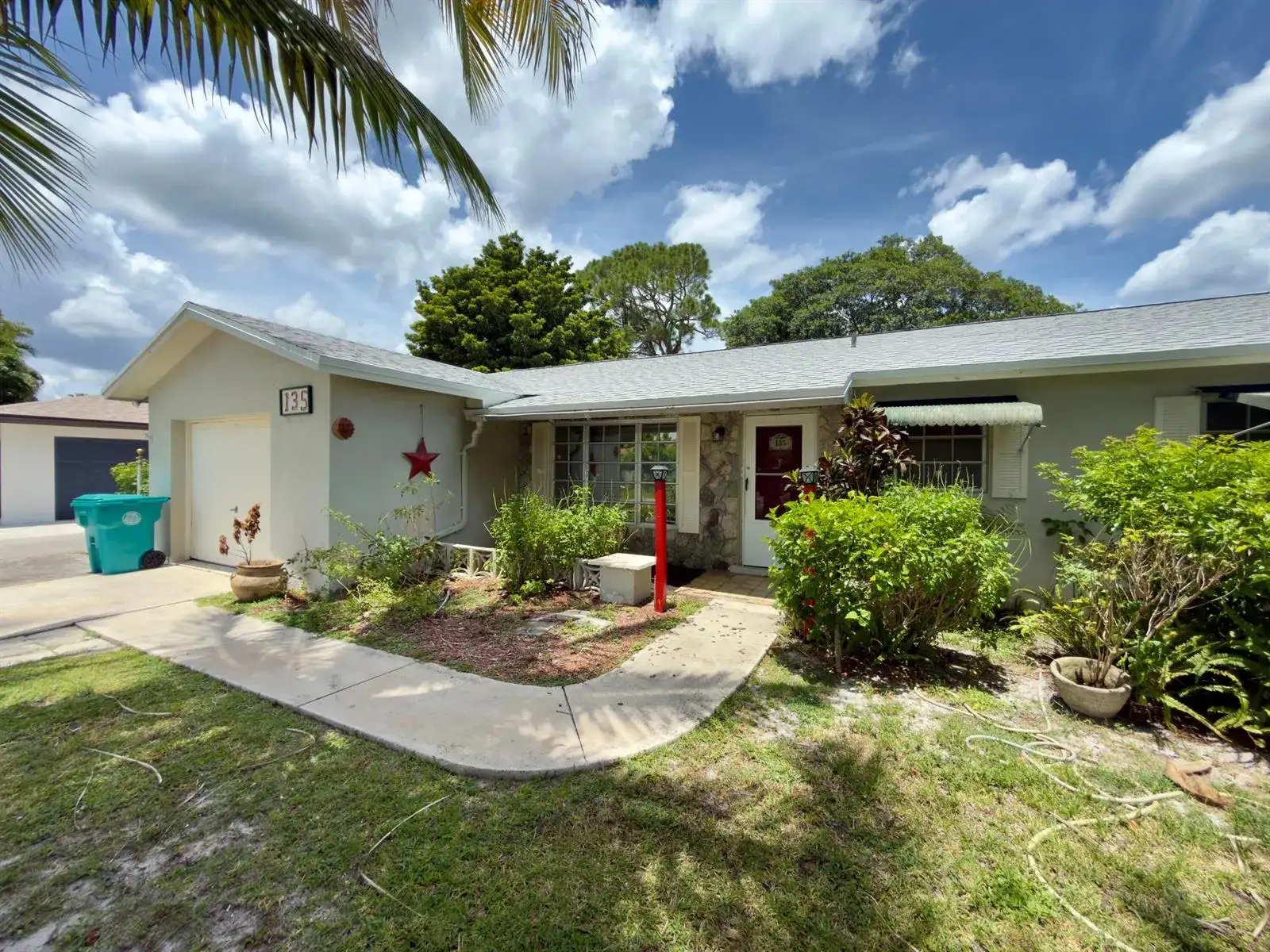 135 SE 26TH Avenue, Boynton Beach FL 33435 photo 3