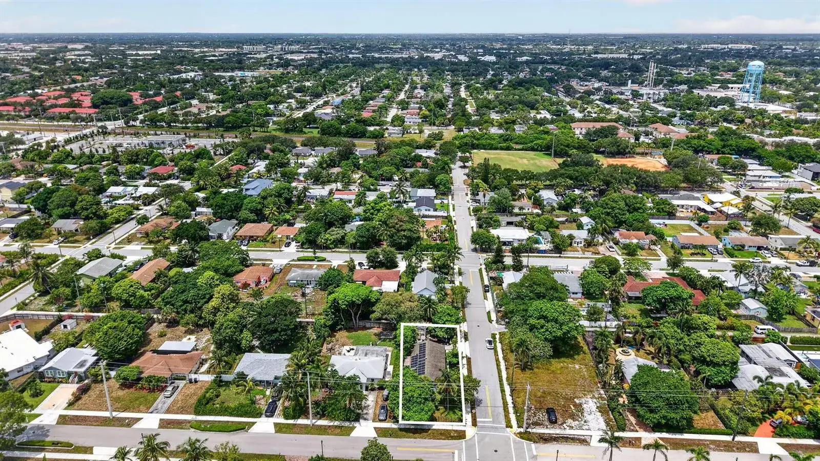 310 SE 8TH Street, Delray Beach FL 33483 photo 4