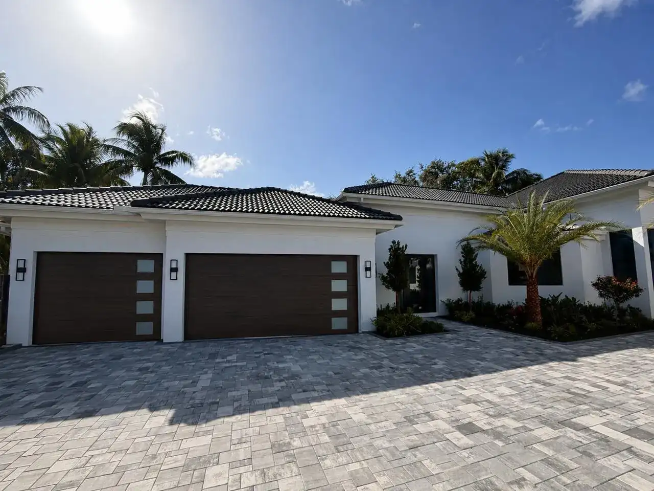 2525 Seminole Circle, West Palm Beach FL 33409 photo 4