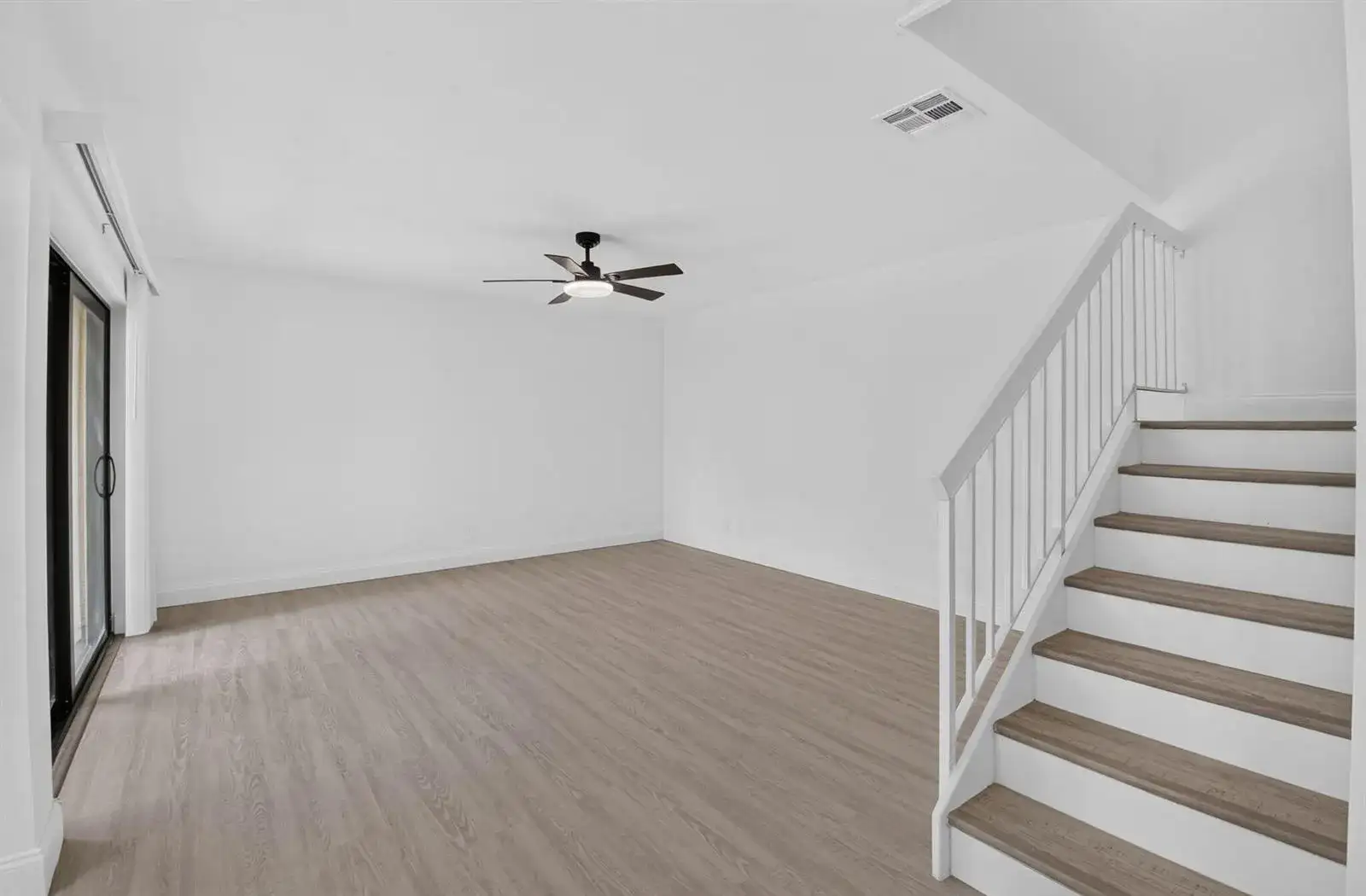 6352 SEVEN SPRINGS Boulevard # B, FL 33463 photo 5