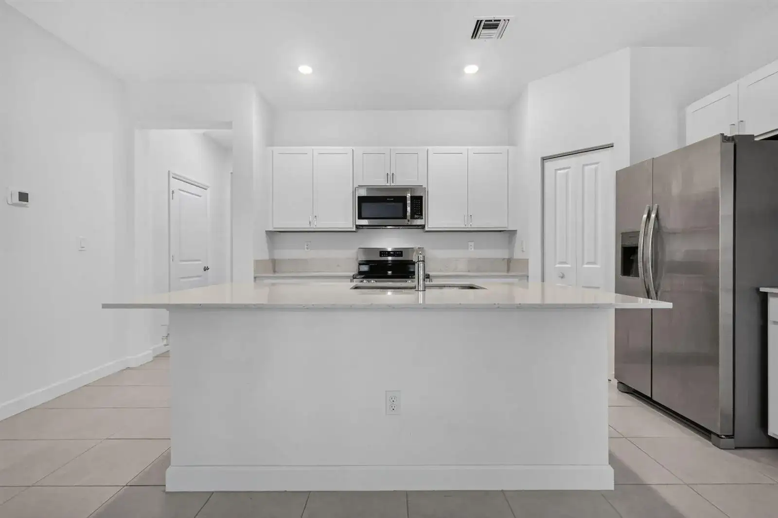 4168 Lagoon Shore Drive, Lake Worth FL 33467 photo 4