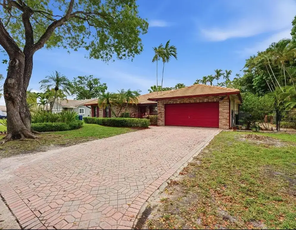 10740 NW 19th Street, Coral Springs FL 33071 photo 2