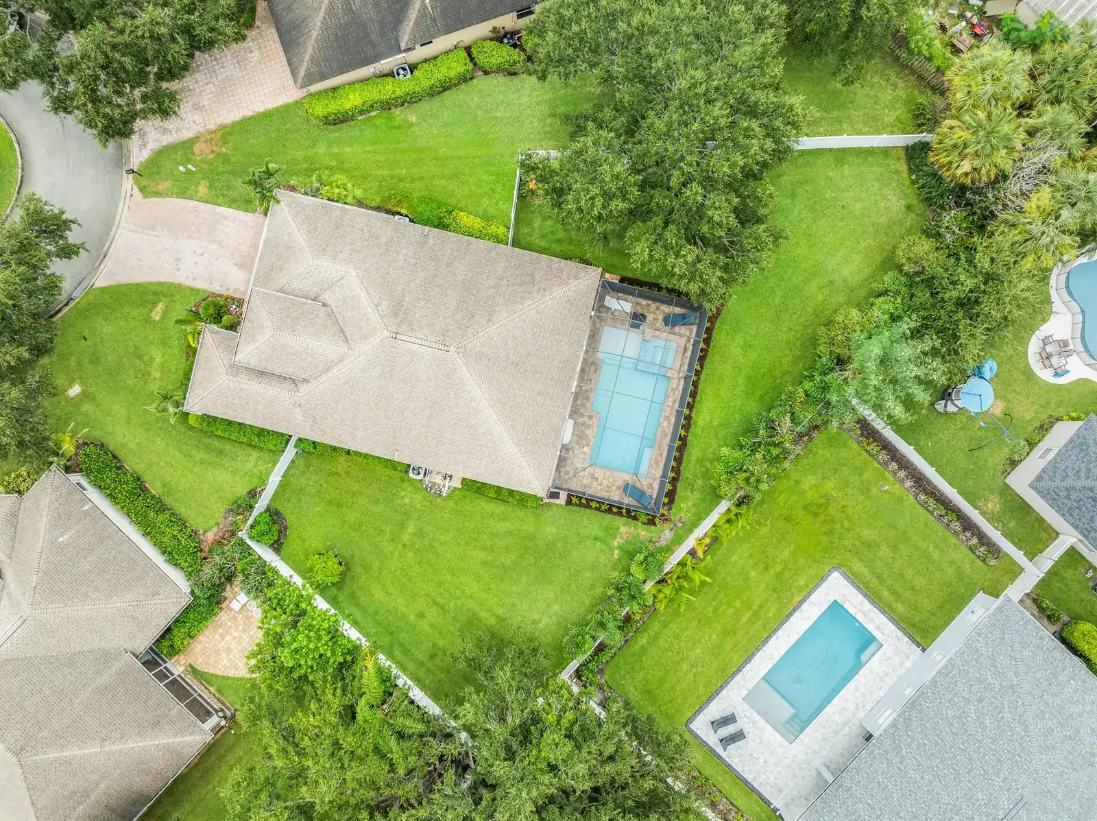 210 CHAMPAGNE Court SW, Vero Beach FL 32968 photo 2