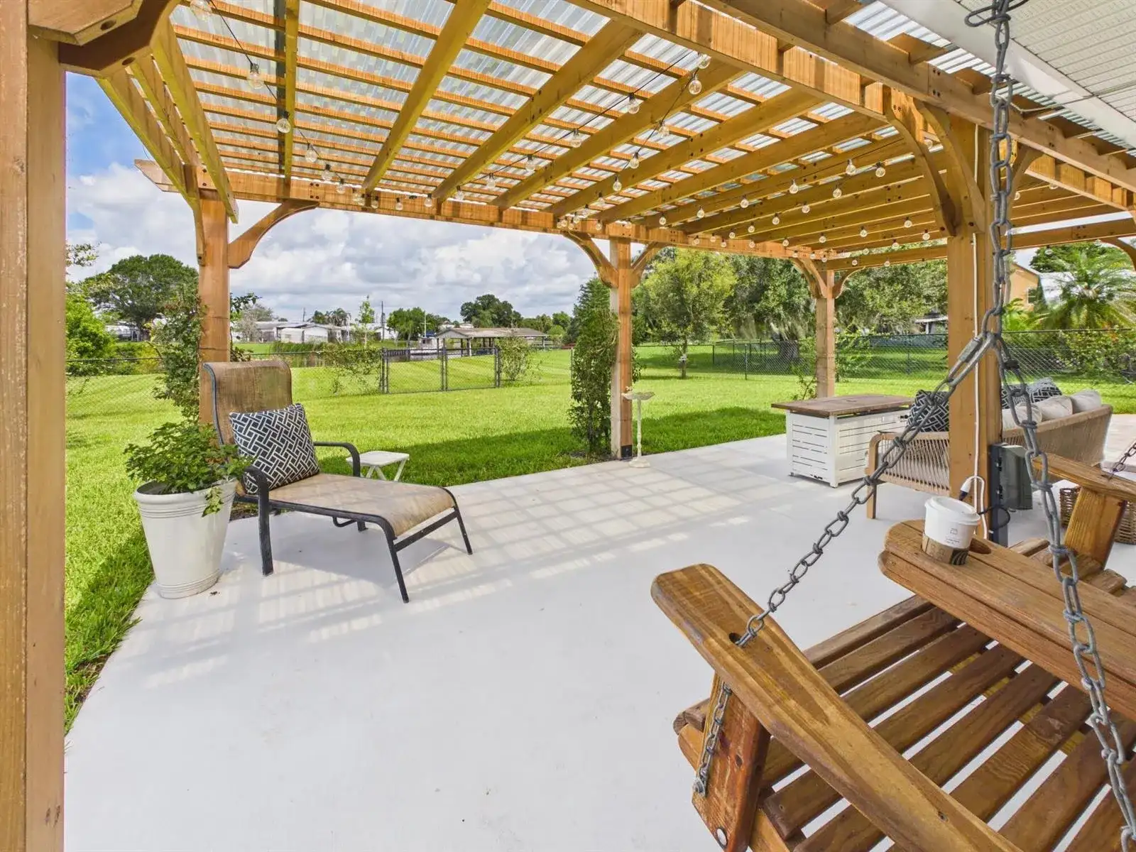 2075 SE 9th Avenue, Okeechobee FL 34974 photo 2
