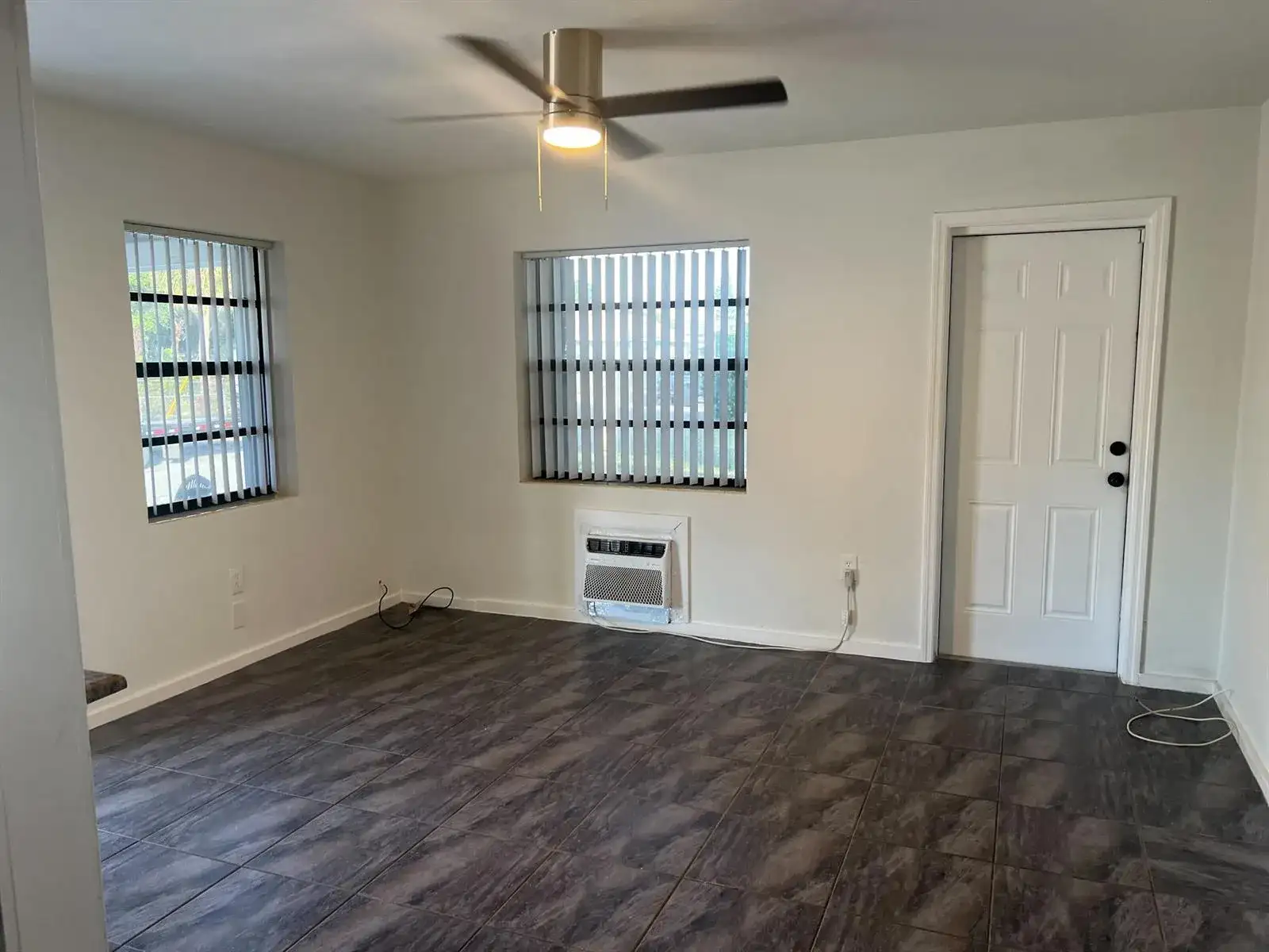 1202 S M Street, FL 33460 photo 4