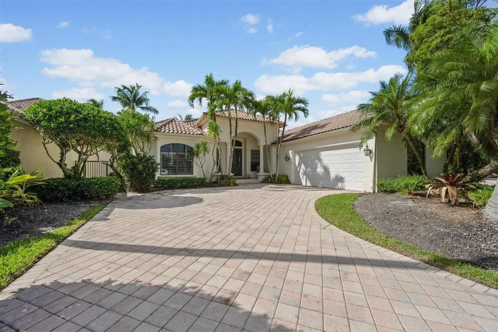 2911 Bent Cypress Road, Wellington FL 33414 photo 2