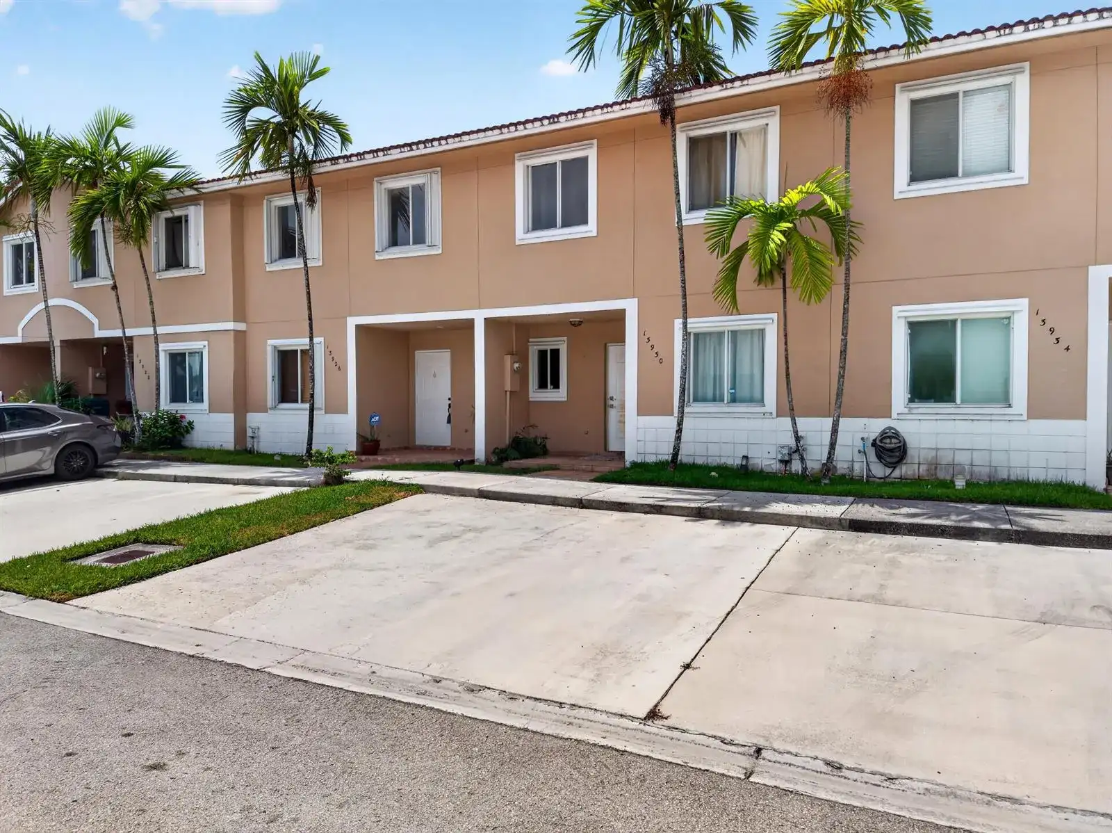 13930 SW 175th Terrace, Miami FL 33177 photo 2