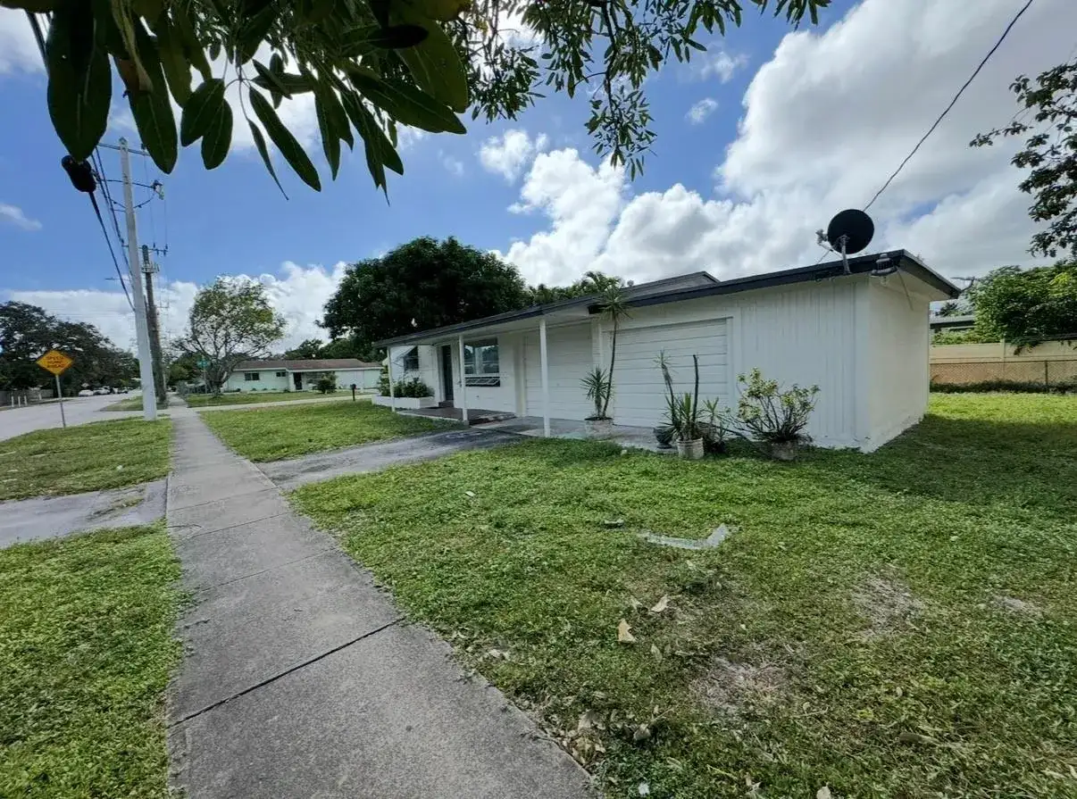 6201 SW 19TH Street, Miramar FL 33023 photo 4