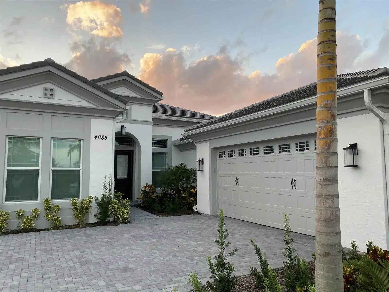 4685 Estates Circle, FL 33470 photo 2