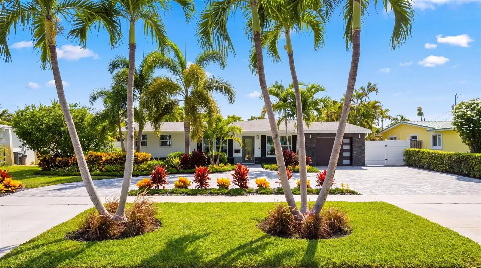 765 Lagoon Drive, North Palm Beach FL 33408 photo 4