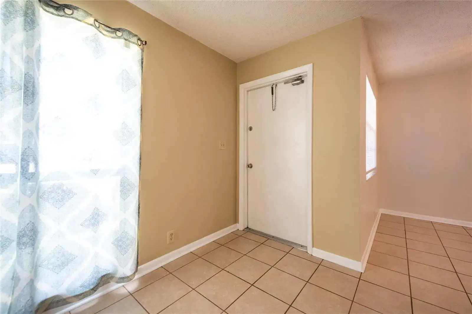 930 Mandarin Isle, Fort Lauderdale FL 33315 photo 4
