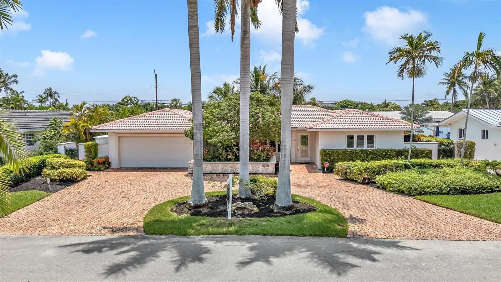 4220 NE 26TH Avenue, Lighthouse Point FL 33064 photo 2