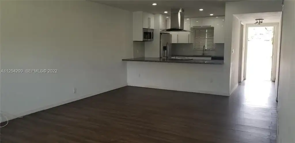 5170 SW 40TH Avenue # 8E, Dania Beach FL 33314 photo 2